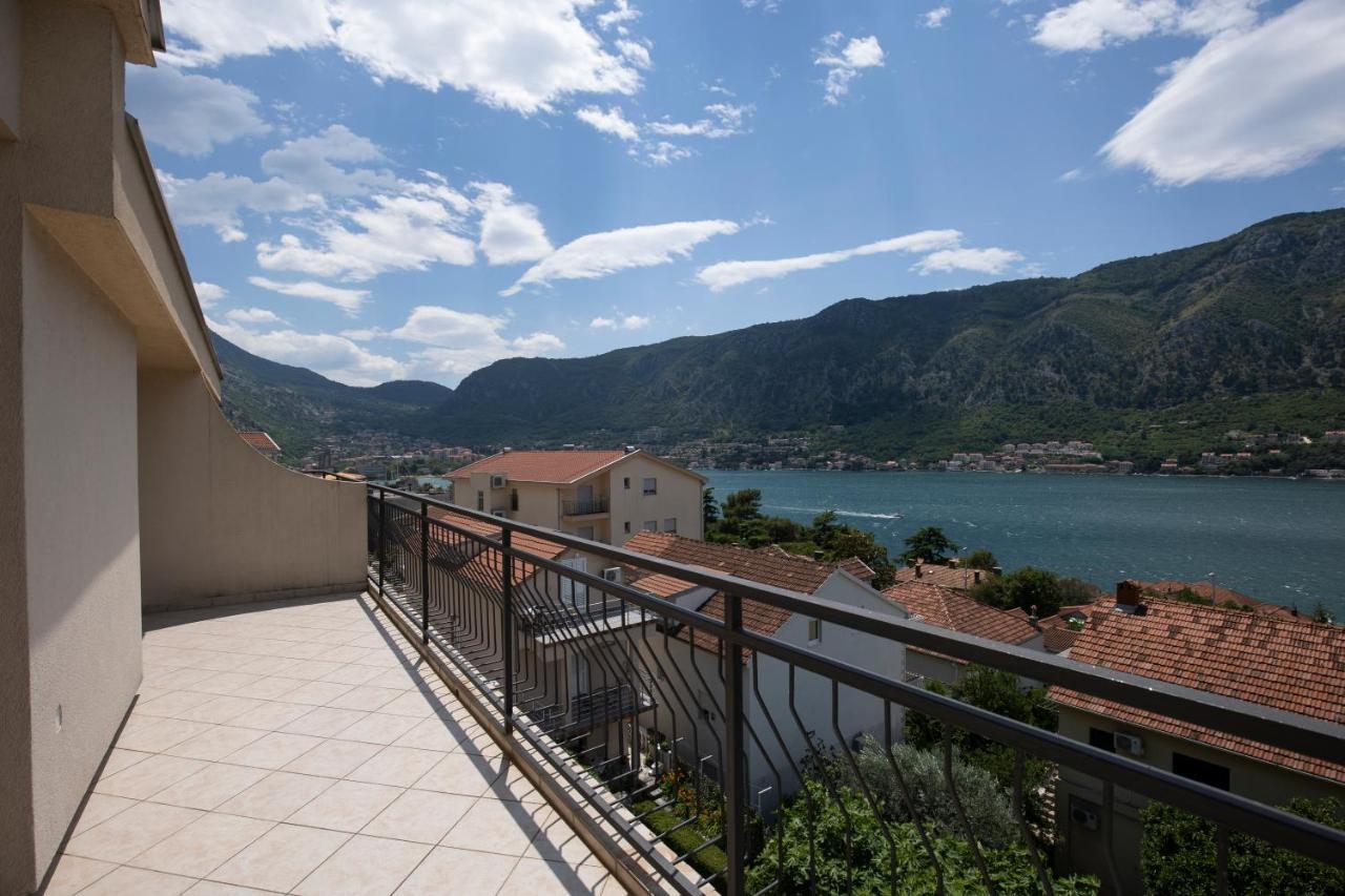 Point Of View Apartment Котор Екстериор снимка