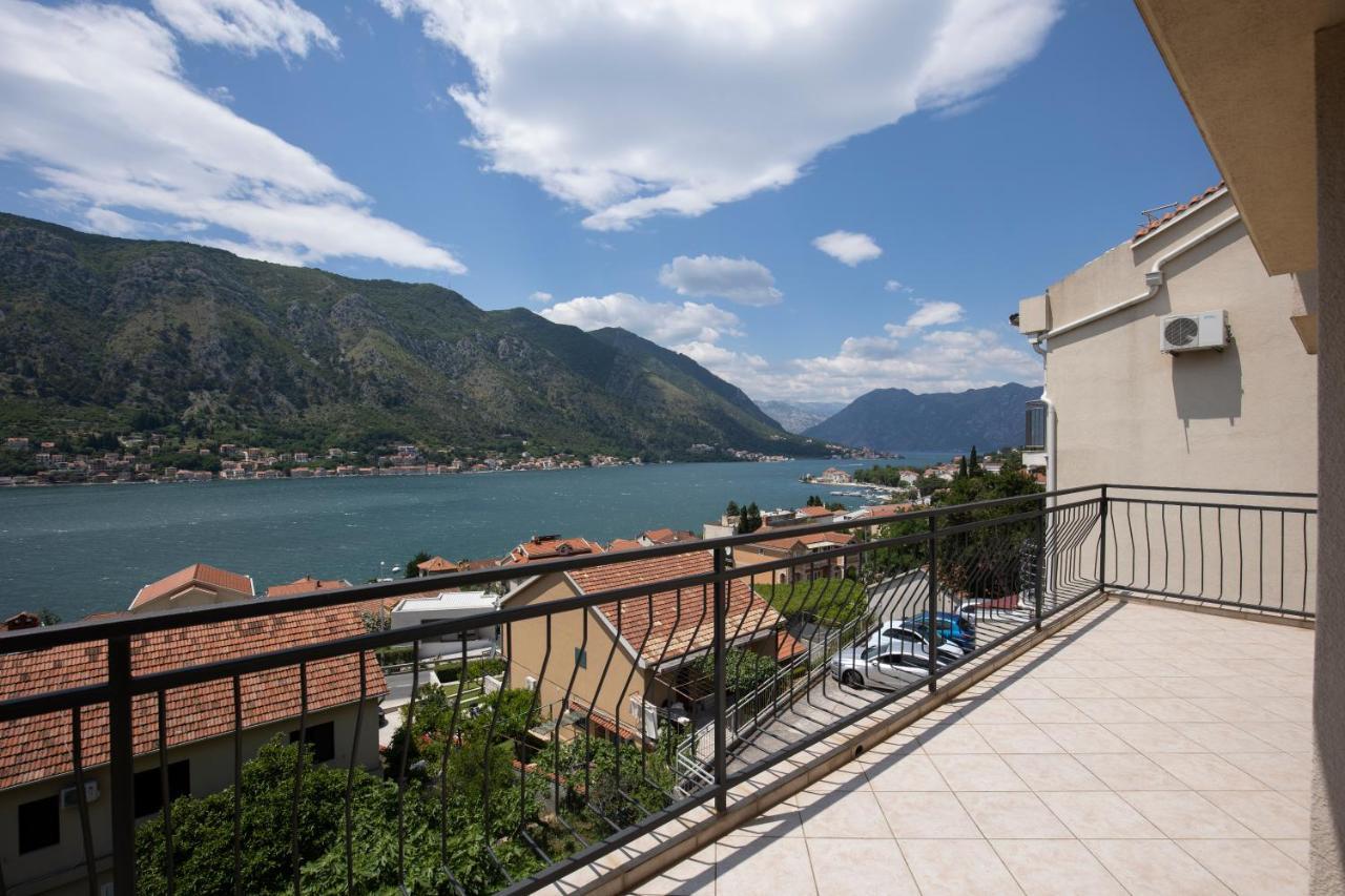Point Of View Apartment Котор Екстериор снимка
