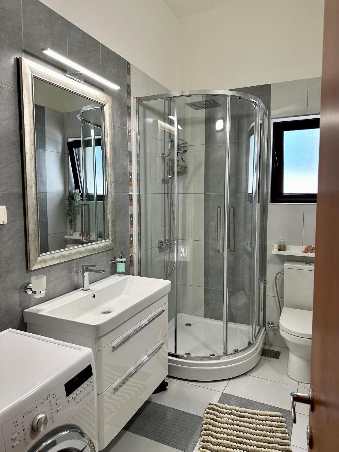 Point Of View Apartment Котор Екстериор снимка