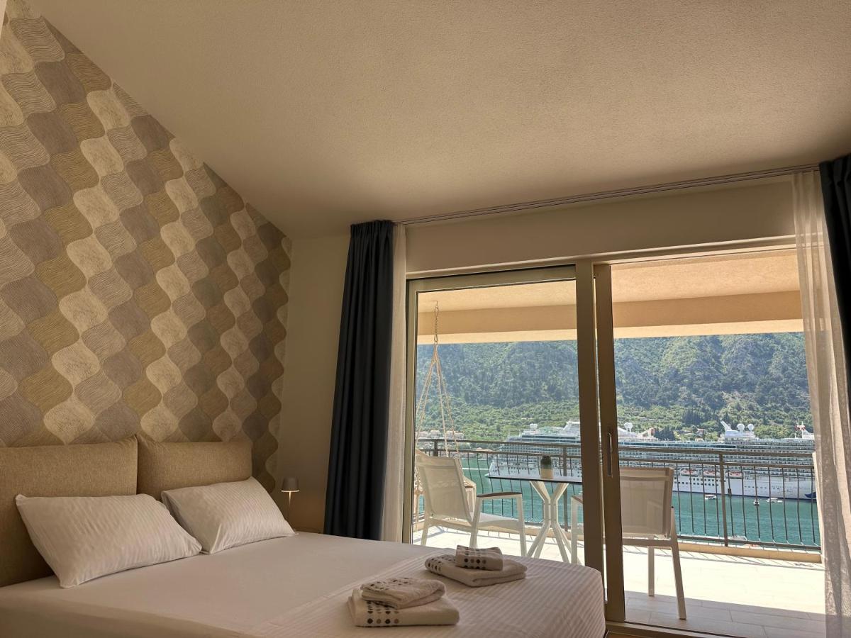 Point Of View Apartment Котор Екстериор снимка
