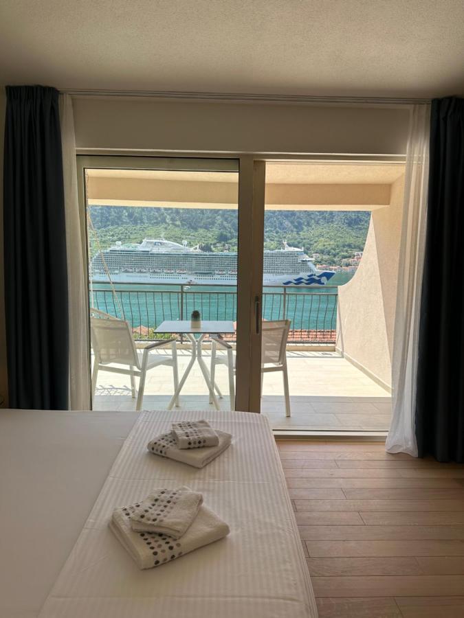 Point Of View Apartment Котор Екстериор снимка